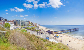 8 Palm Court - a beautiful two bedroom apartment!